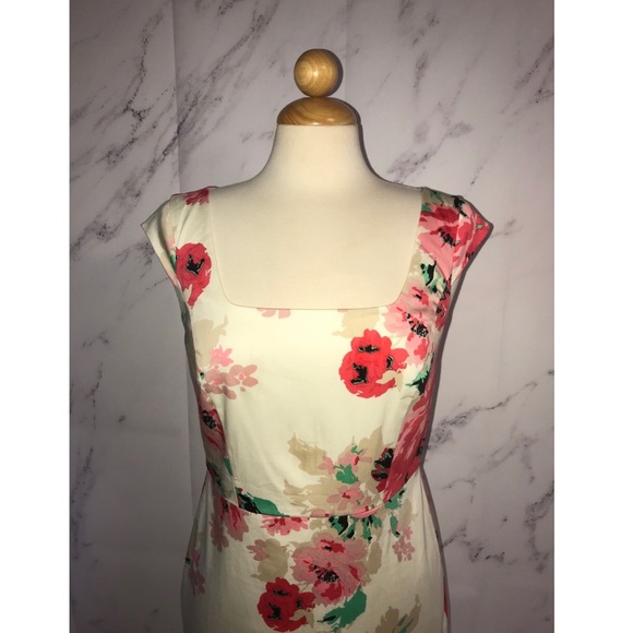 Floral dress - Picture 6 of 7